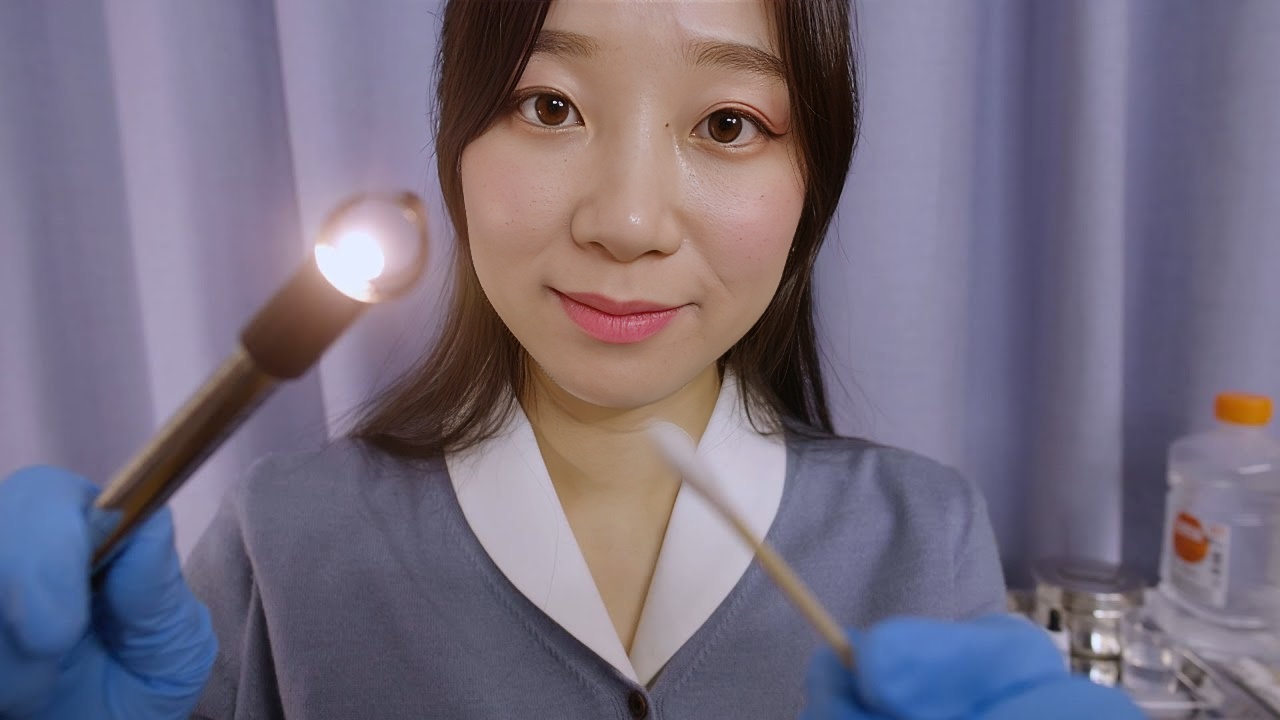 护士小心地从你的眼睛里取出东西 ASMR