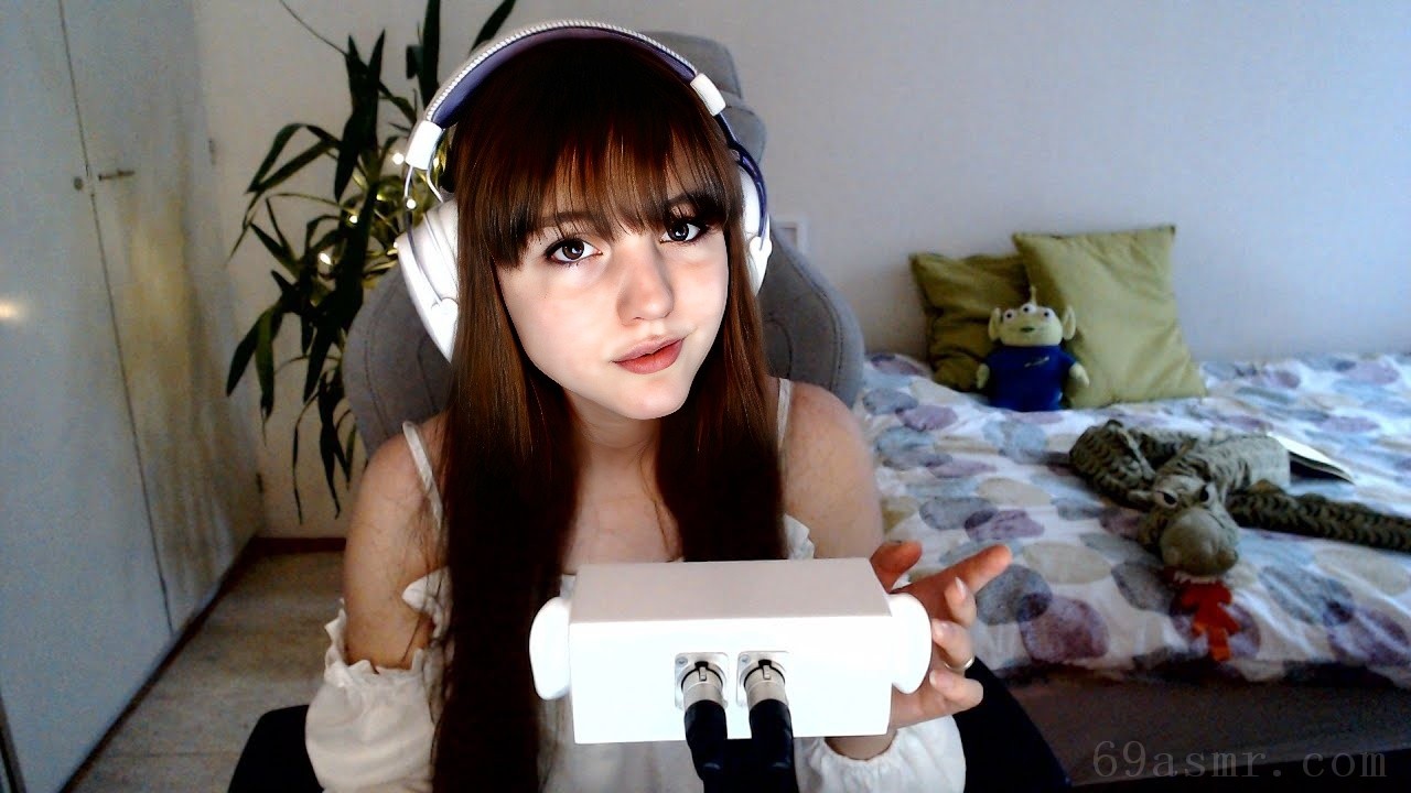 ASMR - 哼着歌让你入睡